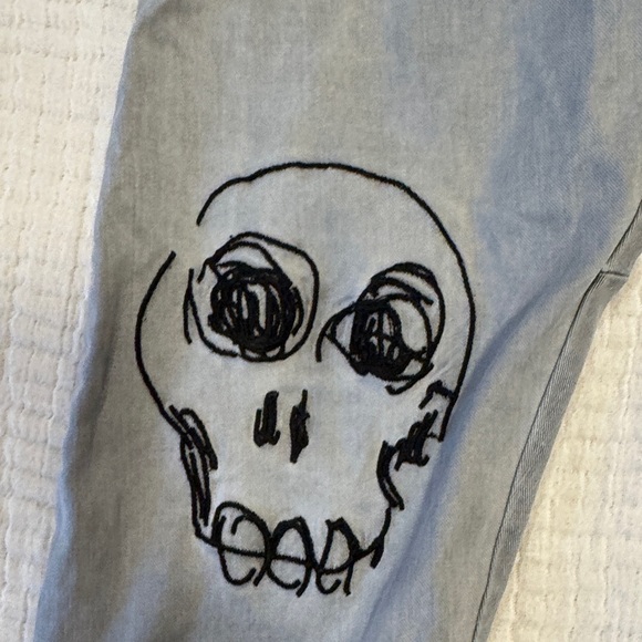 Nununu Light Gray Kids Joggers with Skull Design - Picture 3 of 5